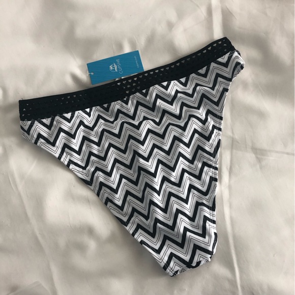 CUPSHE Crochet Chevron Bikini Bottom Black White Medium - Picture 2 of 6